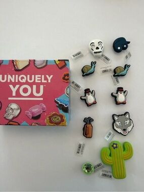 Crocs Jibbitz Charms NEW Lot of 10 Golf Cactus Snail Gem Baseball Wolf Skeleton